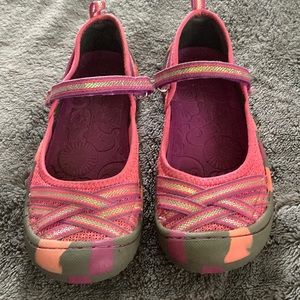 Girls shoes